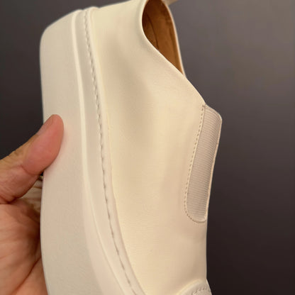 Handcrafted Vintage Slip-On Fashionable Low-Top Sneakers