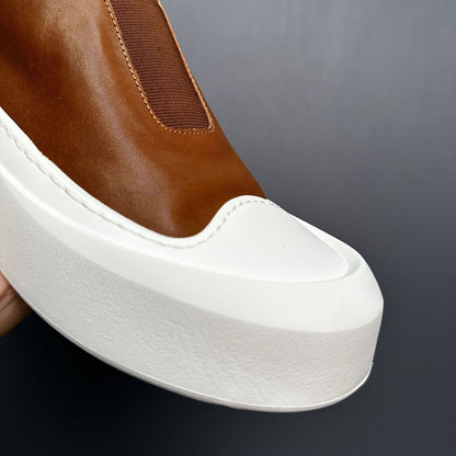 Handcrafted Vintage Slip-On Fashionable Low-Top Sneakers