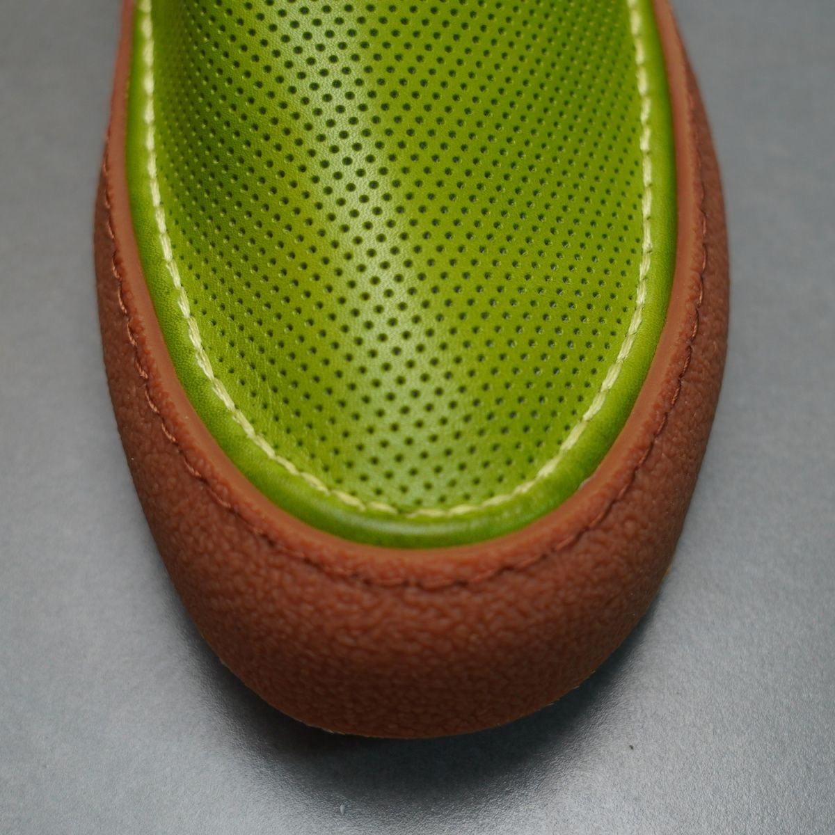 Handcrafted Vintage Minimalist Fashionable Versatile Lace-Up Casual Sneakers