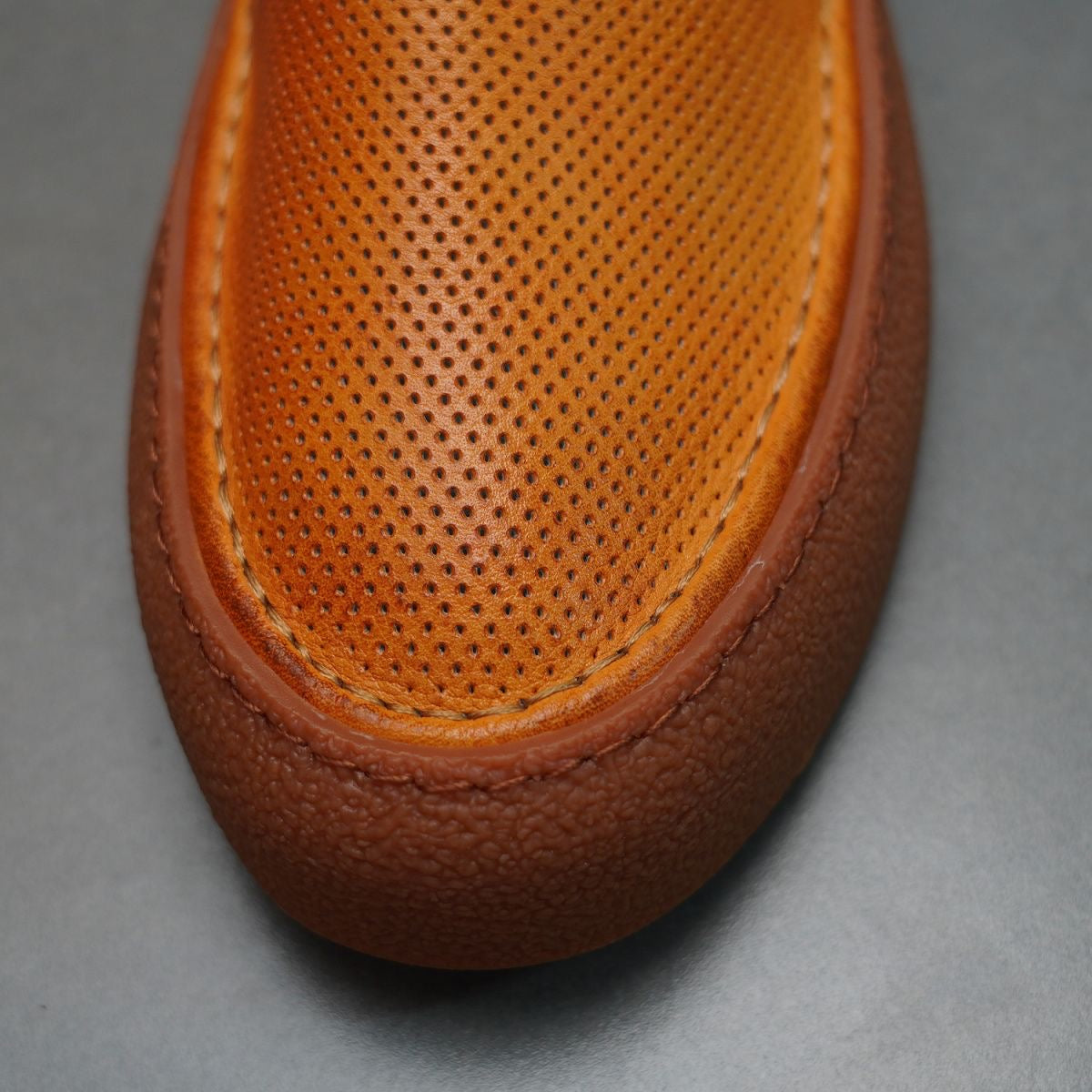 Handcrafted Vintage Minimalist Fashionable Versatile Lace-Up Casual Sneakers