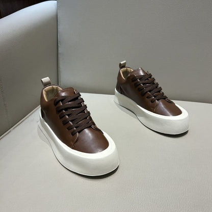 Solid-Color Breathable Low-Top Casual Sneakers