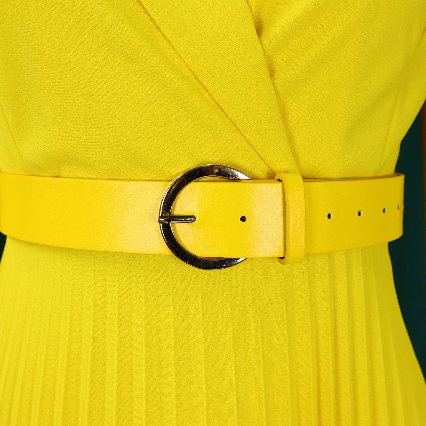 Power & Poise — Chic Suit-Collar Pleated Dress for Work & Beyond