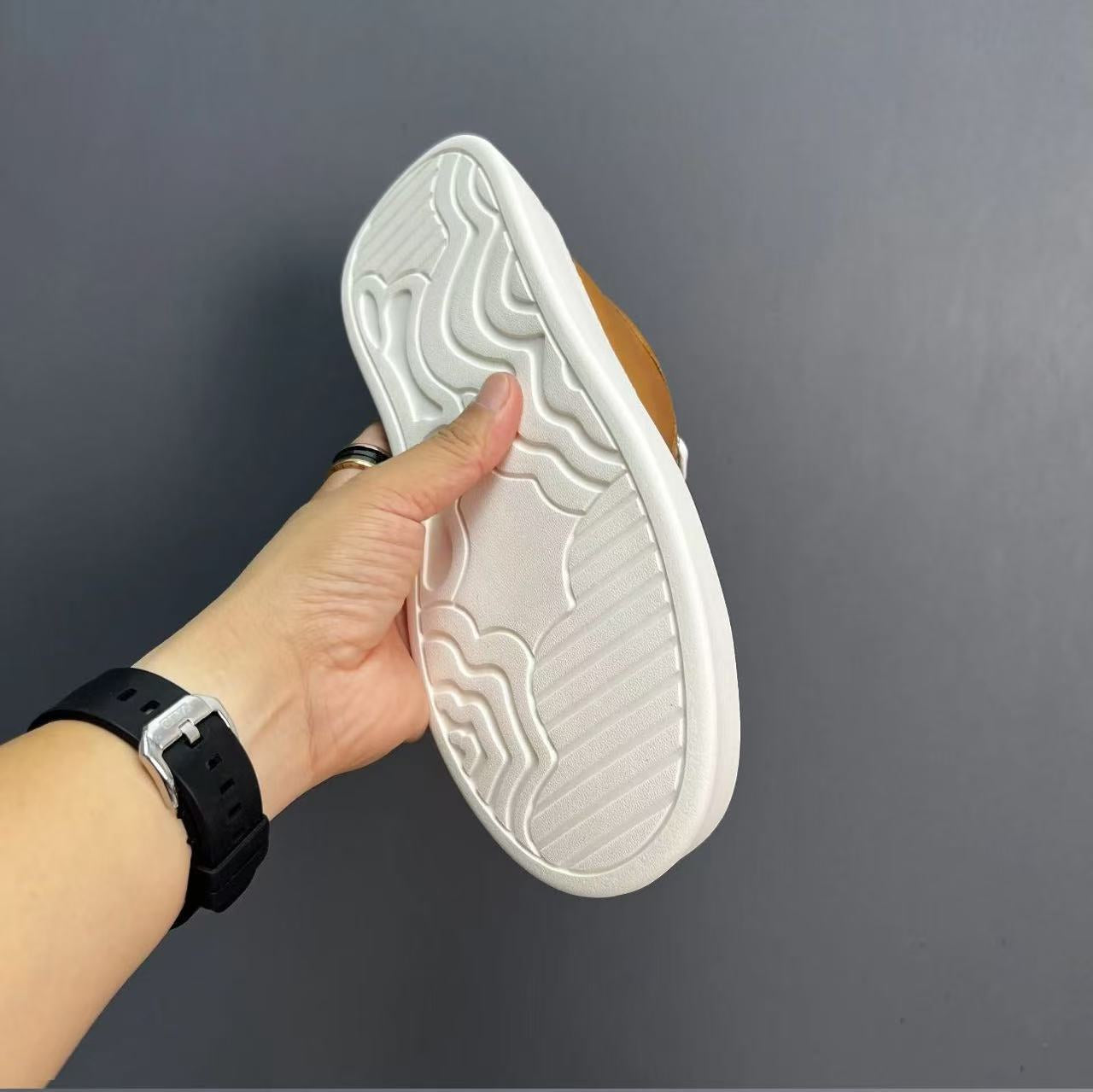 Handcrafted Retro-Inspired Casual Slip-On Sneakers with Height-Boosting Soft Soles for All-Day Comfort Available in Six Colors