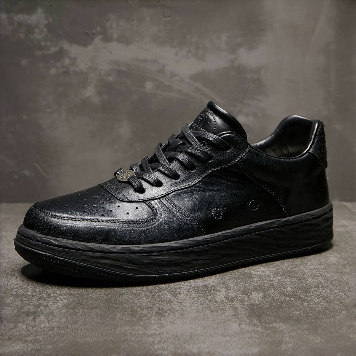 Handcrafted Vintage Niche Horsehide Design Casual Classic Skate Shoes