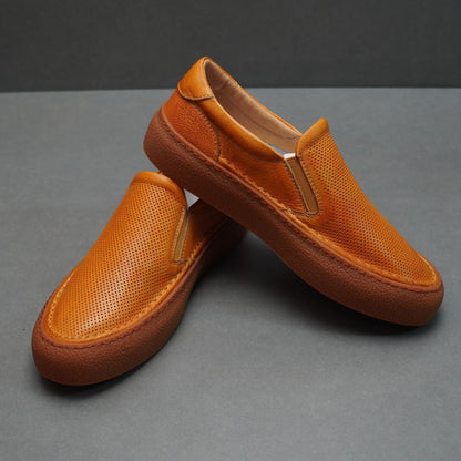 Handcrafted Vintage Minimalist Fashionable Versatile Lace-Up Casual Sneakers