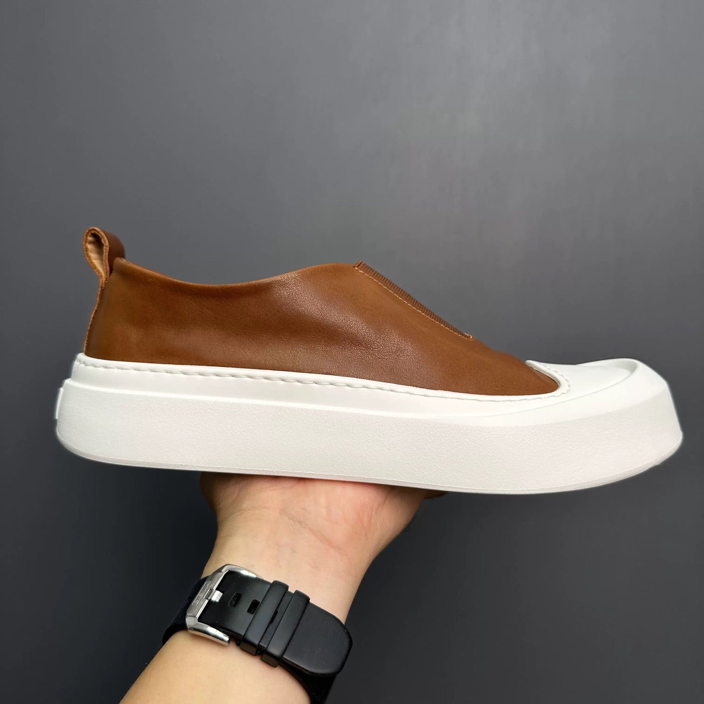 Handcrafted Vintage Slip-On Fashionable Low-Top Sneakers
