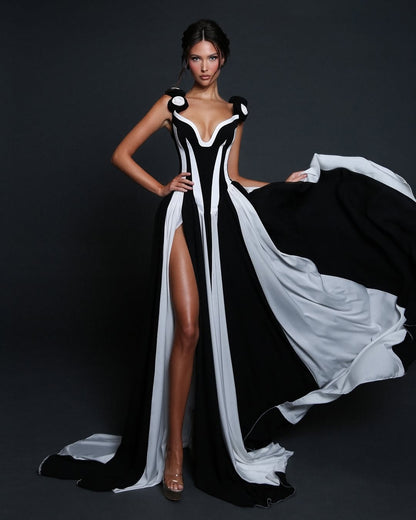 Omega Sleeveless V-Neck Flowers Bandage Maxi Dress